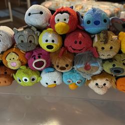 Large Lot Of 30 Disney Tsum Tsum Mini Plush