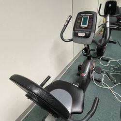 Workout equipment - Recumbent bike and bench