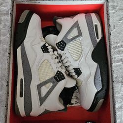 Jordan 4 Retro Cement, Size 11, GREAT CONDITION 