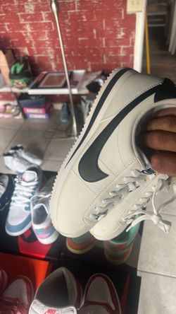 old school cortez size 8.5