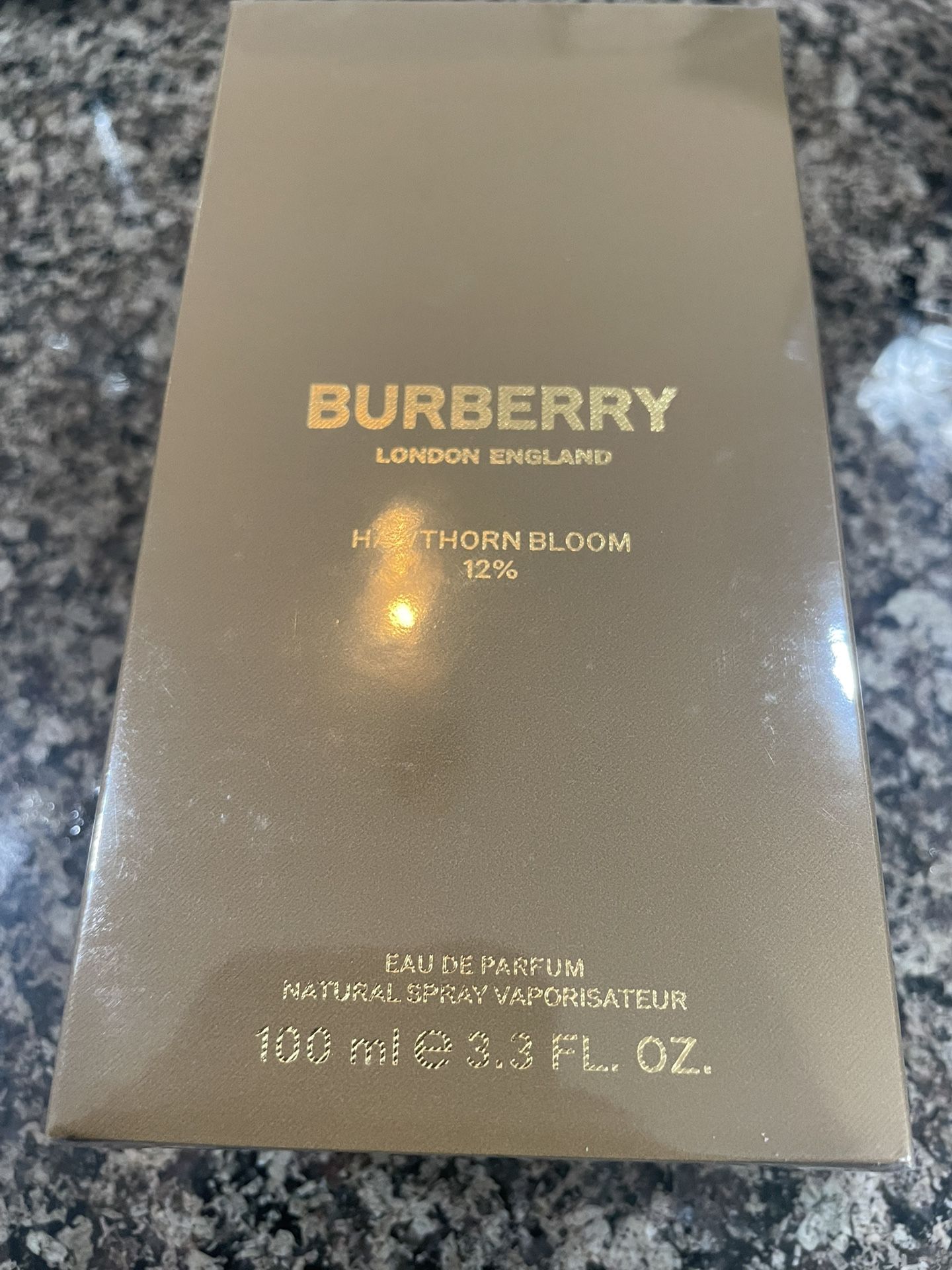 Burberry Woman’s Perfume Hawthorn Bloom