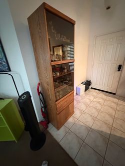 Large Oak Entertainment Center and Matching Cabinet Set (Corona ,CA) in excellent condition