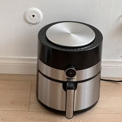 Stainless Steel Air Fryer – Digital Touchscree