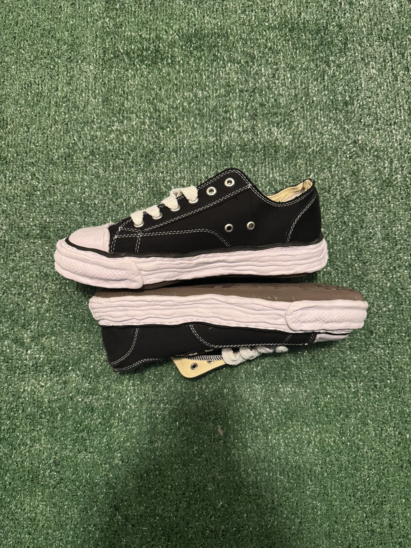 Maison Mihara Yasuhiro 'Peterson' Low-Top Sneaker