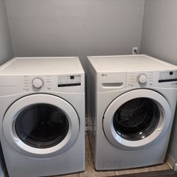 Lg Front Facing Washer Dryer Set 