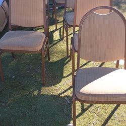 Beautiful Chairs Very Comfy $5 Each Obo