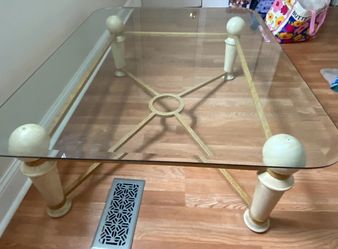 Living room/Coffeee Table