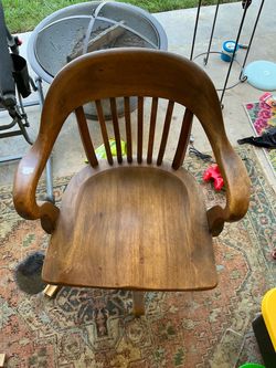 Antique Golden Oak solid wood Lawyers/Bankers original adjustable swivel rolling chair