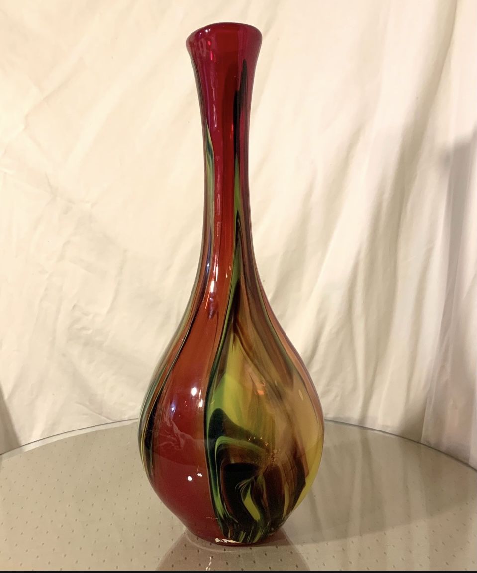 Red Long Neck Stretch Glass Vase