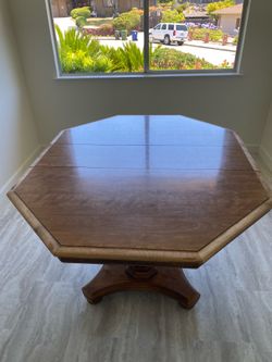 Kitchen table