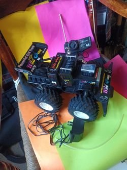 RADIO Shack 4-Wheel Drive   