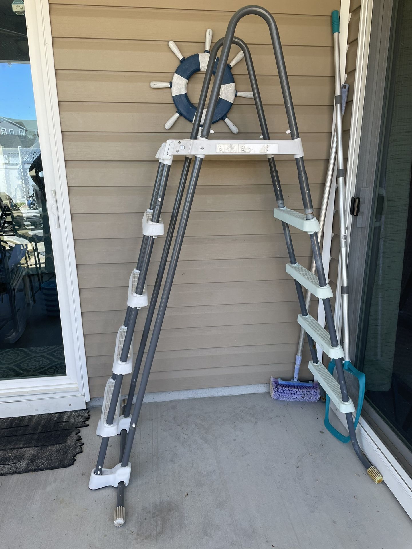 Above Ground Pool Ladder 52’