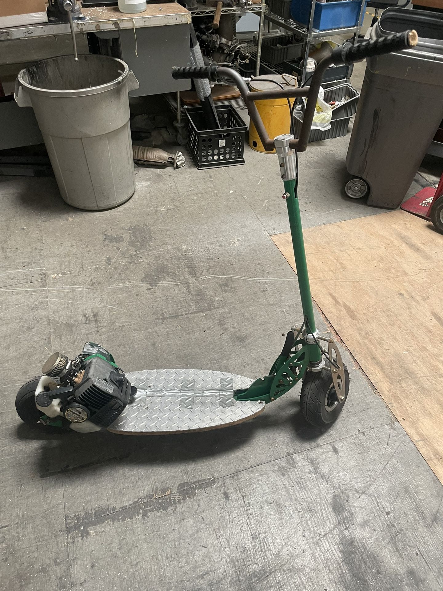 Moby BladeZ 2 Stroke 40cc Motor Gas Scooter