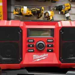 Milwaukee M18 Job Site Radio