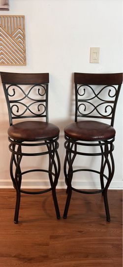 Bar Height Swivel Chairs