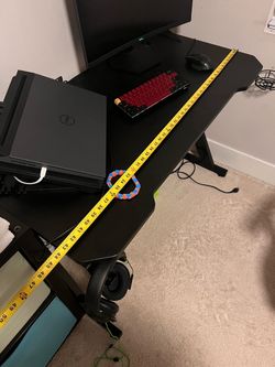 Black Gaming Desk with Z-Shaped Legs and chair