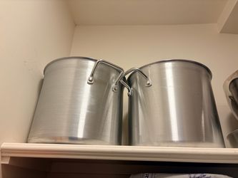 2 oversized deep cooking pots
