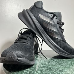 New unisex sneakers. Adidas supernova brand. Size 6.5. $45.