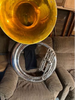 Tuba/sousaphone king