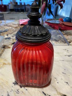 Kitchen canister / jar