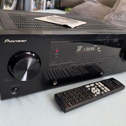 PIONEER VSX-522 K Home theater receiver with 3D-ready HDMI switching 