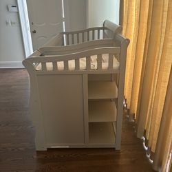 Baby Crib Almost New