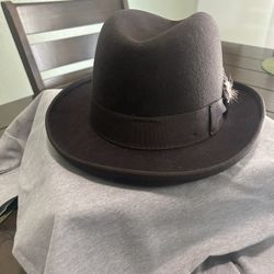 Stacy Adams Chocolate Brown Derby Large