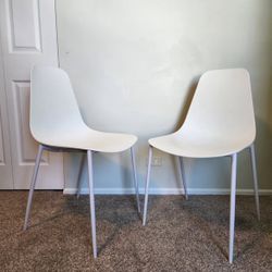 Two ARTICLE Svelti Dining Chair - Pure White