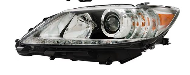 13-15 Lexus ES300 Headlight
