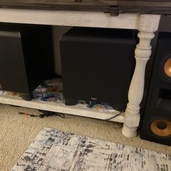 Klipch Two Subwoofer And One Speaker
