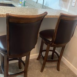 Set of 2 Solid wood bar stools
