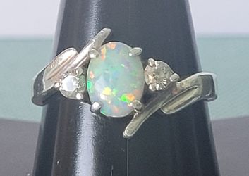 Avon Vintage Sterling Silver  .925 Ring