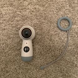 Samsung Gear 360 Camera (Full 360° VR Video & Photos)