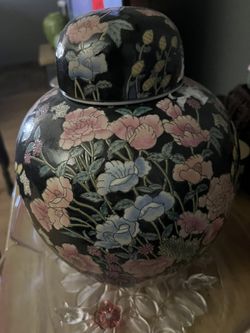 2 Chinese Porcelain Vases Ginger Jars 