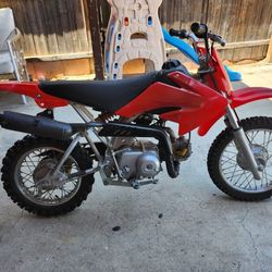 Dirt Bike Honda CRF 70 