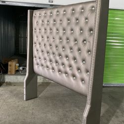 Respaldo (cabecera ) Queen