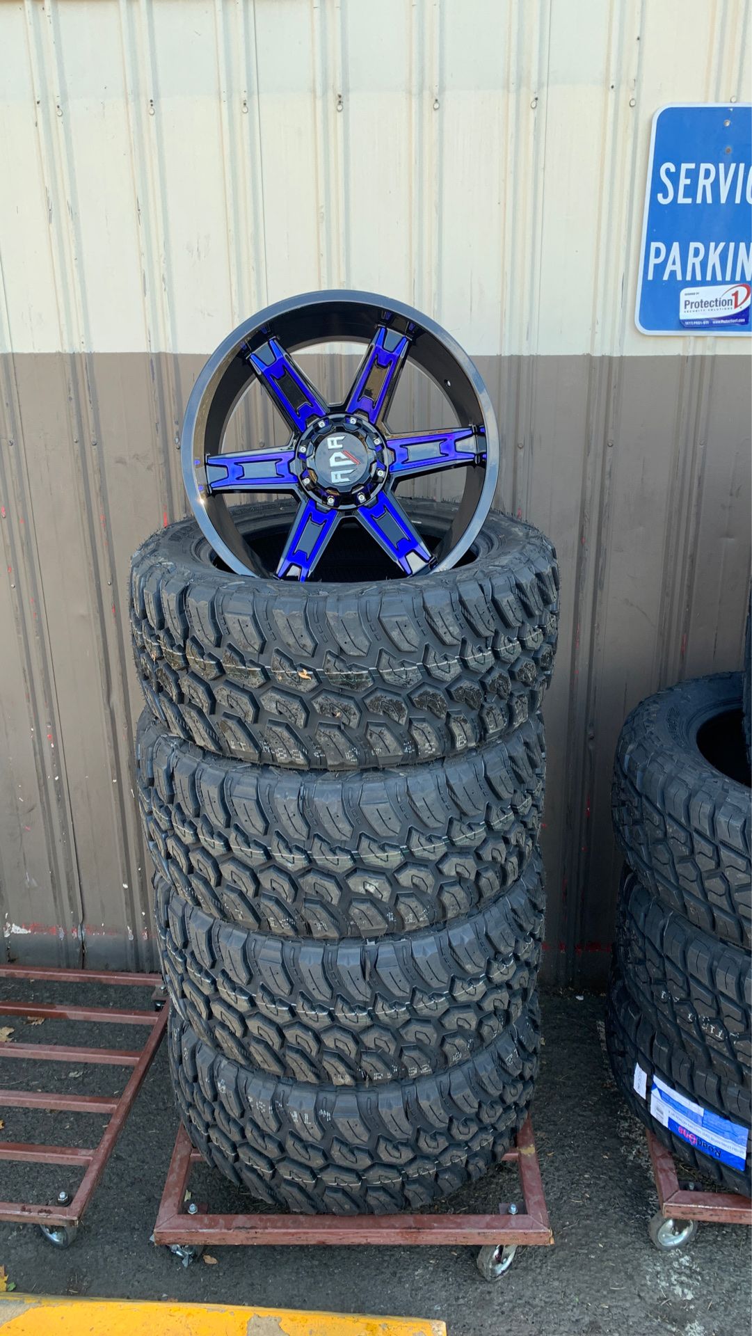 20x10 INCH WHEELS AND 33MUD TIRES‼️🔥WE FINANCE