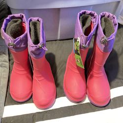 Brand new girls insulated waterproof snow boots