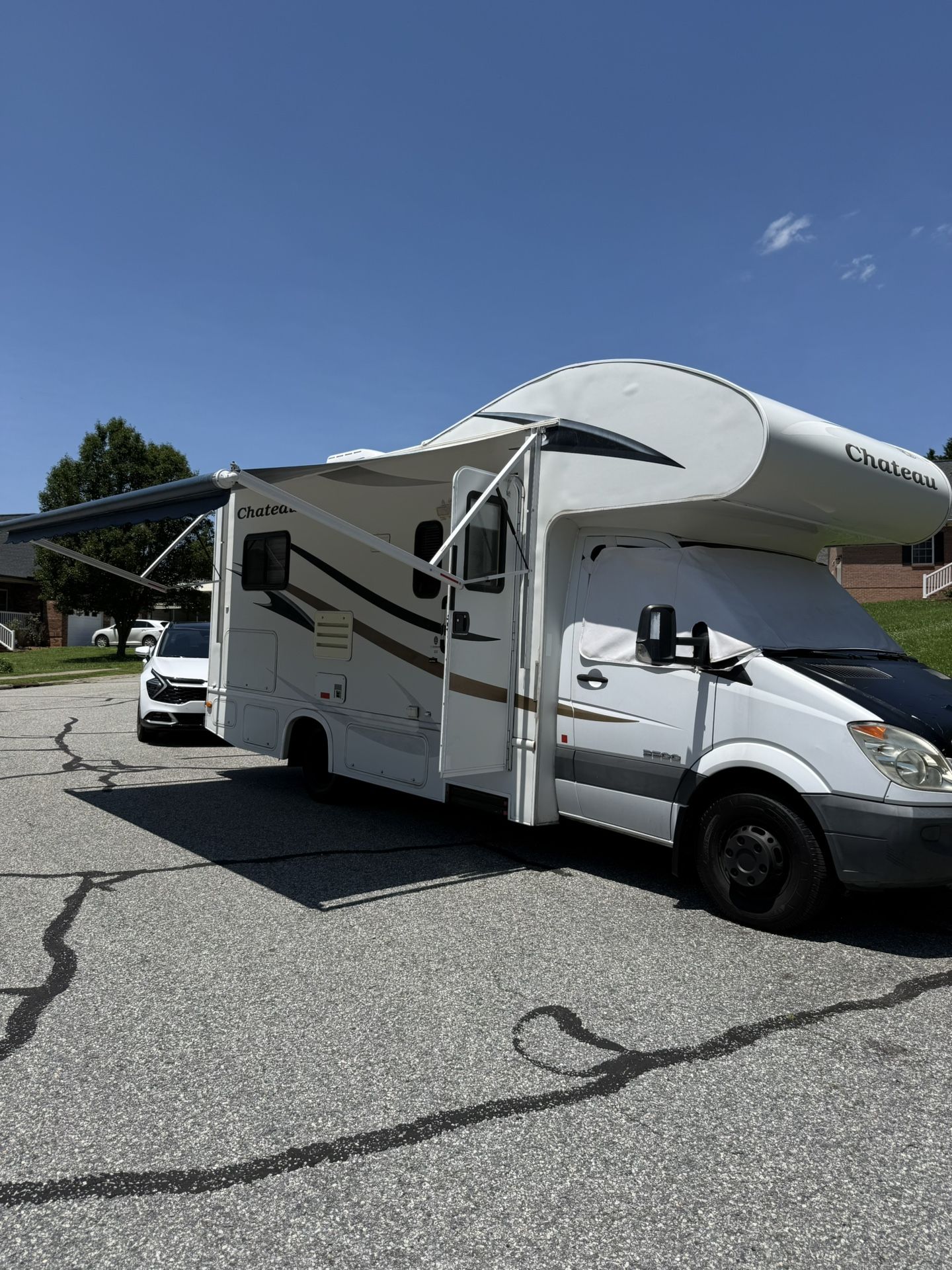 Four Winds Chateau Rv Motor Home