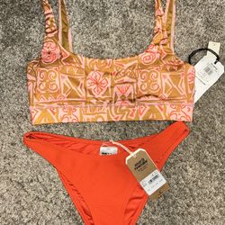 Billabong 2-Piece Swimsuit 