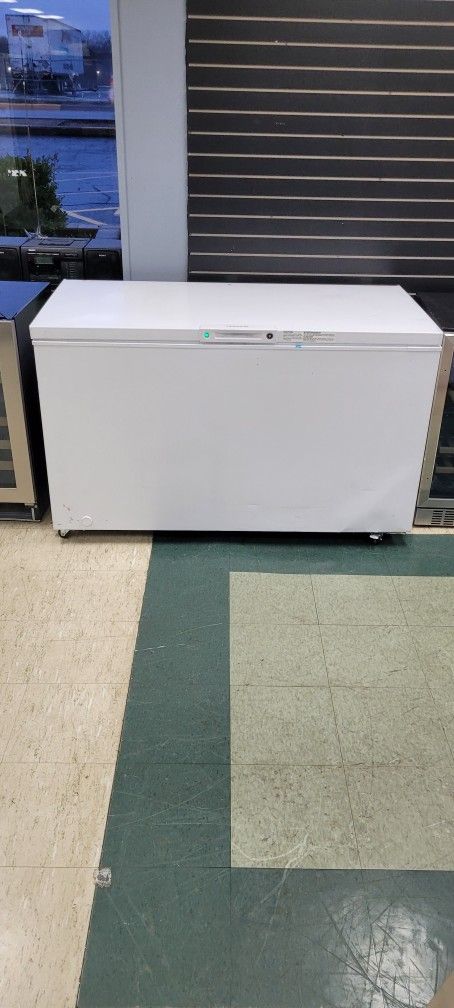 Chest Freezer 15 Cu New Open Box Garage Ready