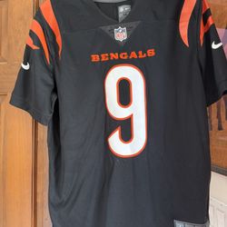 NFL Nike Cincinnati Joe Burrow Jersey - Size M