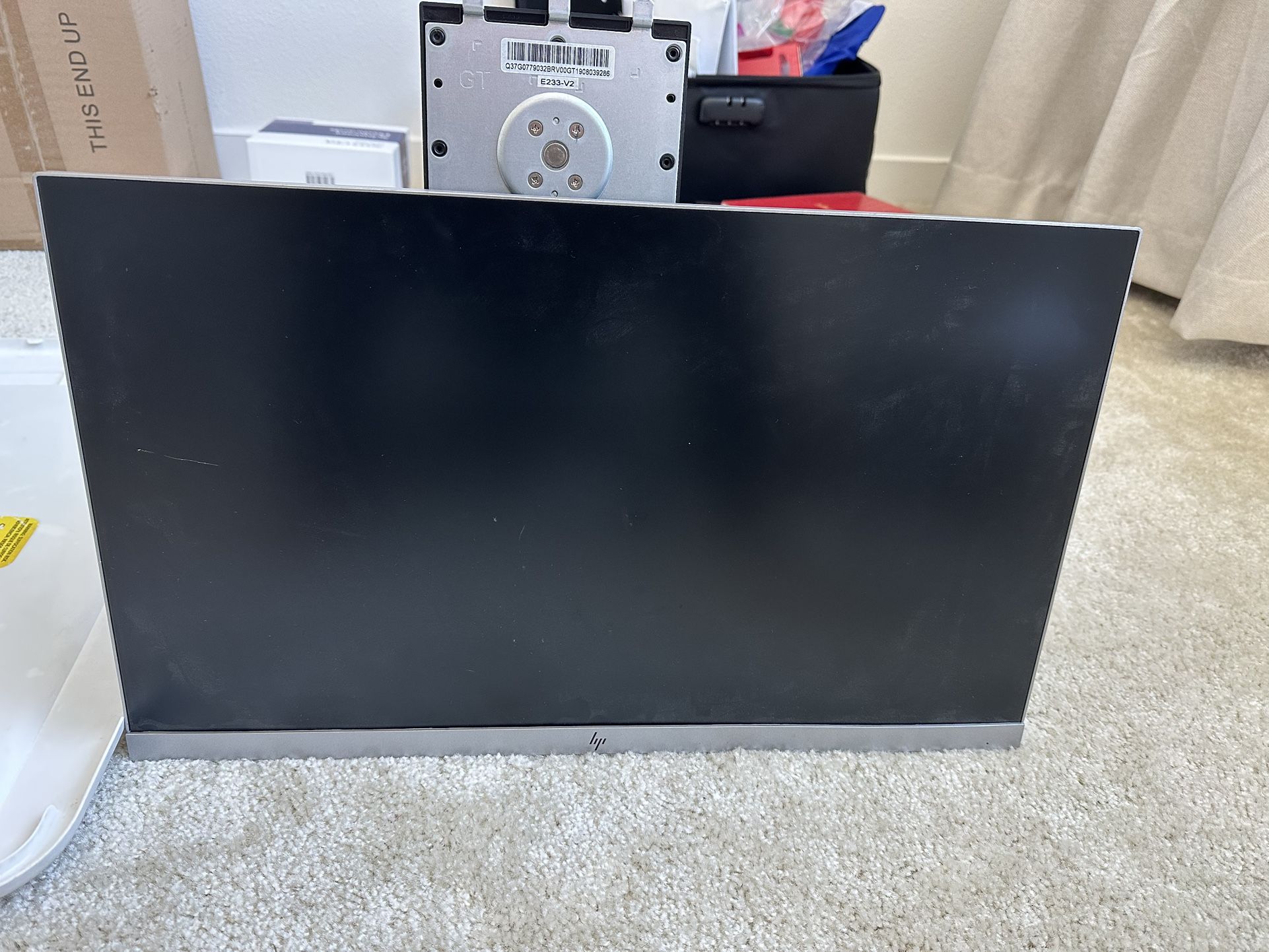 HP Monitor With Satnd