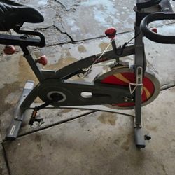 New Excerise Bike With Timer And Heart Monitor 