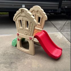 Little Tikes Hide and Seek Climber