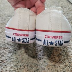 Womans Converse Size 8