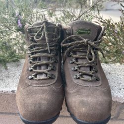 Hiking Boots Women’s 9 1/2 Wide