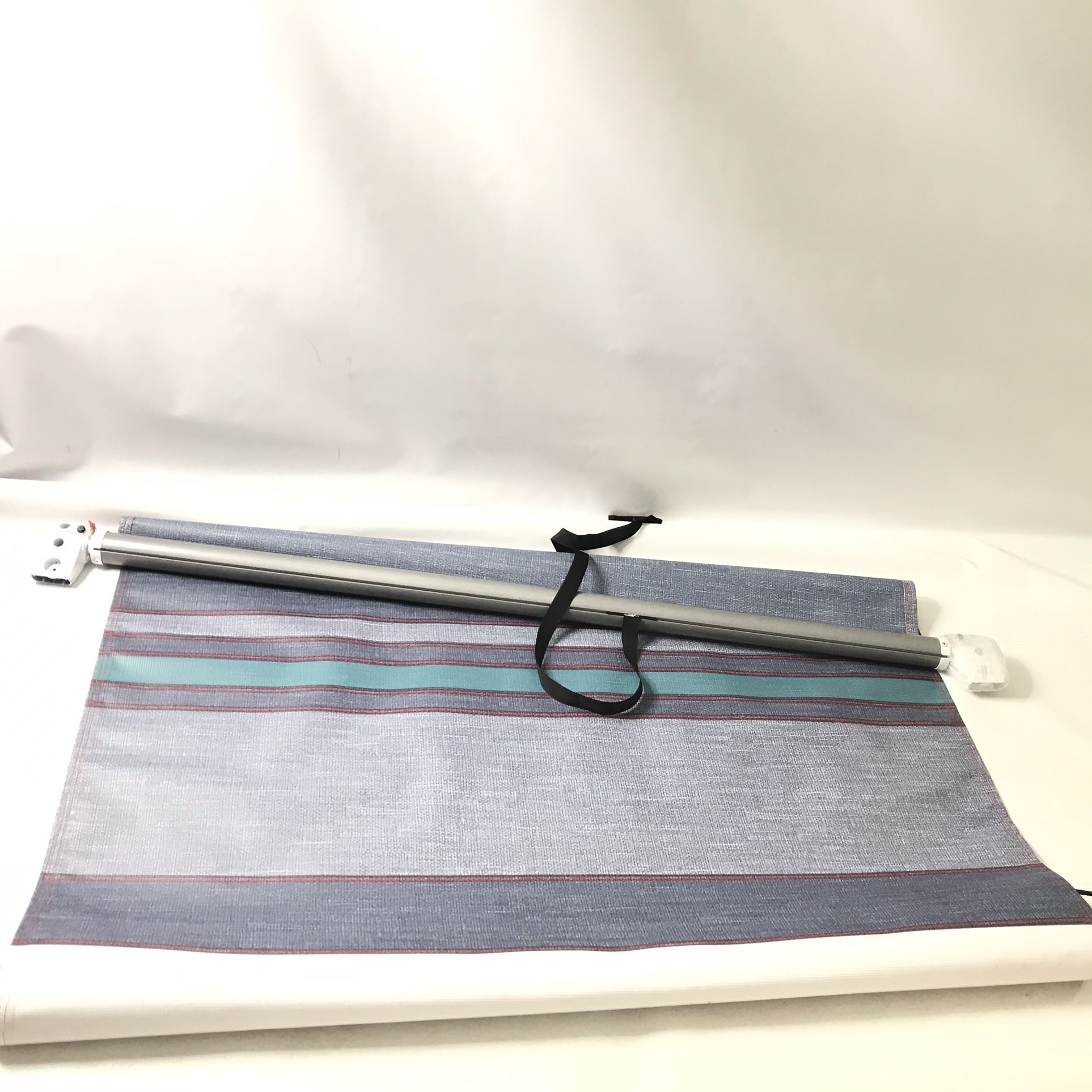 Carefree Slide-Out Cover 2151333297 White Awning RV New IN0457C00 Blue Striped