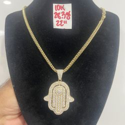 10K Yellow Gold Franco Chain and Pendant CUBIC ZIRCONIUM STONES  28.3Gr 22 Inches Long 