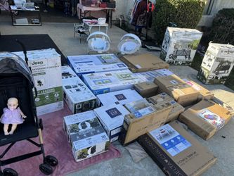 GARAGE SALE Saturdays 